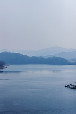 포토 JPG 주간 산 풍경 사람없음 야외 흐림 충청북도 금강 영동 국내포토 자연요소 날씨 강 충청도 파일형식