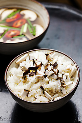 포토 JPG 실내 사람없음 아웃포커스 전라남도 특산물 표고버섯 버섯밥 버섯요리 장흥 국내포토 음식 밥 촬영기법 내부 버섯 전라도 경상북도 파일형식