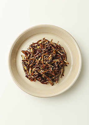 포토 JPG 스튜디오촬영 접시 한식 반찬 실내 사람없음 하이앵글 흰배경 멸치볶음 집밥 국내포토 식기 음식 뷰포인트 백그라운드 내부 흰색 볶음 파일형식