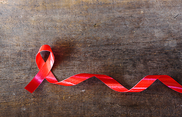 포토 JPG 해외이미지 리본 캠페인 실내 사람없음 빨간색 예방 에이즈 나무배경 해외202004 세계에이즈의날 해외포토 기념일 컬러 백그라운드 내부 질병 파일형식