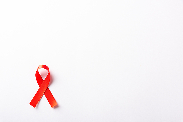 포토 JPG 해외이미지 리본 캠페인 실내 사람없음 빨간색 흰배경 예방 에이즈 세계에이즈의날 해외포토 기념일 컬러 백그라운드 내부 흰색 질병 파일형식