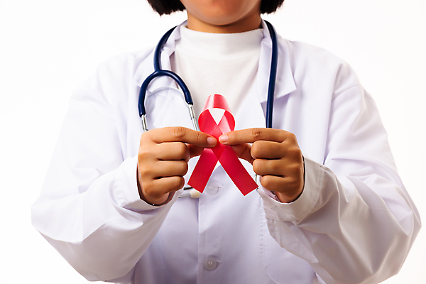 포토 JPG 해외이미지 여자 리본 캠페인 청진기 실내 한명 들기 사람 동양인 상반신 성인 앞모습 빨간색 의사 흰배경 예방 에이즈 성인여자한명만 세계에이즈의날 해외포토 1 기념일 뷰포인트 컬러 백그라운드 의료기기 모션 인종 내부 의료진 흰색 질병 여자한명만 성인여자만 파일형식