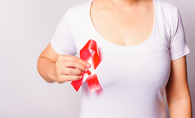 포토 JPG 해외이미지 여자 리본 캠페인 실내 한명 사람 상반신 성인 앞모습 빨간색 흰배경 예방 에이즈 성인여자한명만 세계에이즈의날 해외포토 1 기념일 뷰포인트 컬러 백그라운드 내부 흰색 질병 여자한명만 성인여자만 파일형식