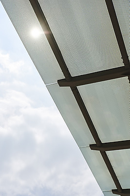 포토 JPG 주간 로우앵글 하늘 날씨 풍경 사람없음 야외 여름 태양 더위 여의도 그늘막 국내포토 자연요소 계절 뷰포인트 서울 그늘 파일형식