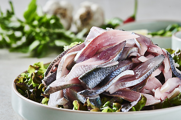 포토 JPG 스튜디오촬영 접시 음식 실내 근접촬영 사람없음 아웃포커스 담기 전어 전어회 제철음식 국내포토 식기 뷰포인트 모션 촬영기법 어류 내부 회 제철 파일형식