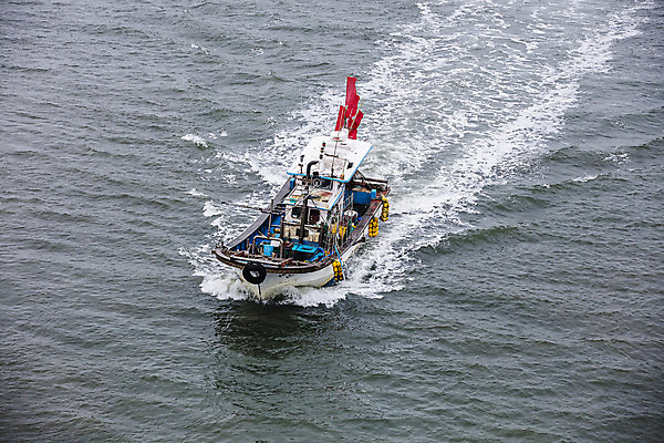 포토 JPG 주간 물결 바다 사람없음 야외 어선 충청남도 태안 국내포토 자연요소 배_교통 충청도 파일형식