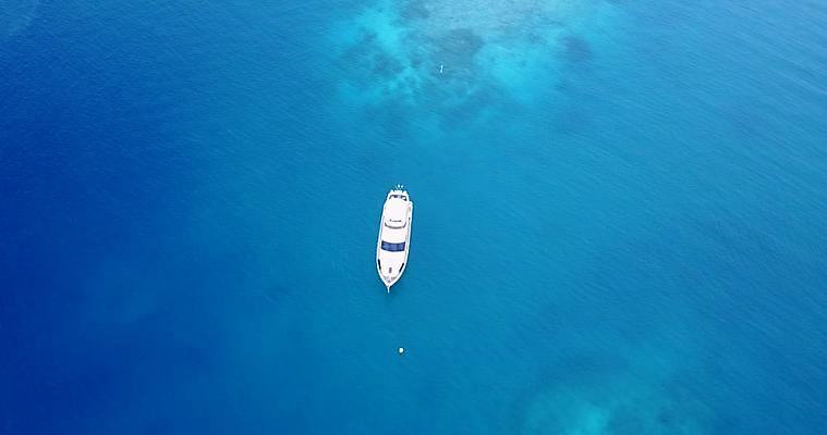 포토 JPG 해외이미지 주간 바다 요트 풍경 사람없음 야외 하이앵글 몰디브 항공촬영 해외202004 해외포토 자연요소 아시아 뷰포인트 배_교통 파일형식