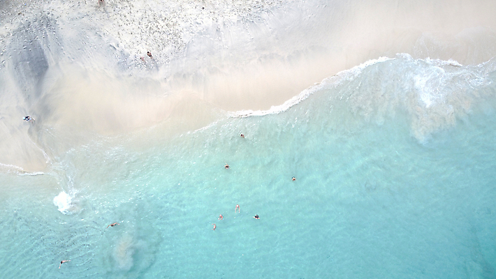 포토 JPG 해외이미지 주간 파도 바다 풍경 해변 사람없음 야외 하이앵글 모래사장 항공촬영 해외포토 자연요소 뷰포인트 파일형식