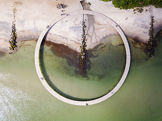포토 JPG 해외이미지 주간 바다 덴마크 풍경 해변 사람없음 야외 하이앵글 모래사장 원형 항공촬영 해외포토 자연요소 도형 뷰포인트 북유럽 파일형식
