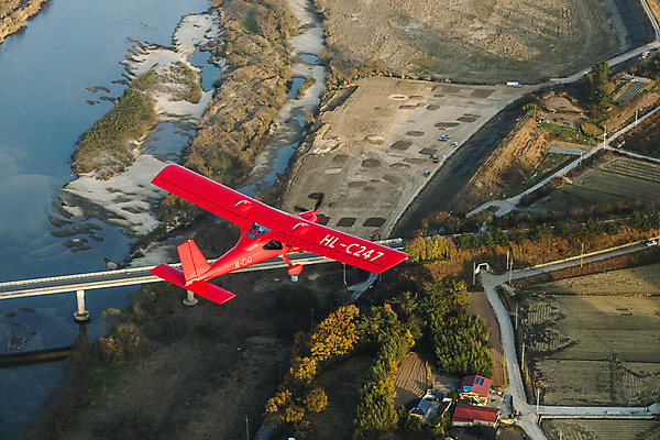 포토 JPG 주간 사람없음 야외 농촌 비행 경상남도 경비행기 함양 전경 국내포토 자연요소 비행기 풍경 시골 경상도 파일형식 탑뷰