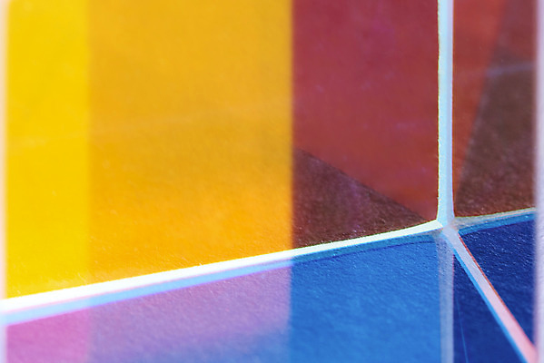 포토 JPG 스튜디오촬영 표면 실내 근접촬영 사람없음 빛 반사 큐브 스펙트럼 프리즘 국내포토 뷰포인트 내부 광학기기 파일형식