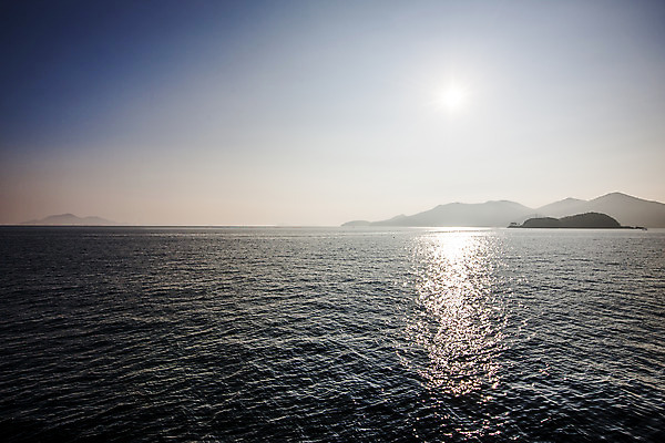 포토 JPG 주간 물결 바다 섬 풍경 사람없음 야외 빛 태양 전라남도 남해 윤슬 국내포토 자연요소 전라도 파일형식