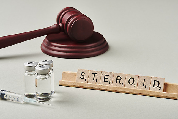 포토 JPG 스튜디오촬영 회색배경 실내 주사기 경기 사람없음 단어 의사봉 대회 불법 약물오남용 약물중독 도핑 바이알 스테로이드 국내포토 문자 스포츠 백그라운드 의료기기 내부 약 회색 의료용품 범죄 중독 파일형식