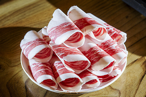 포토 JPG 실내 생고기 사람없음 소고기 한우 중구 차돌박이 나무배경 국내포토 백그라운드 서울 육류 내부 파일형식