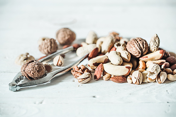 포토 JPG 해외이미지 사람없음 견과류 흰배경 땅콩 호두 피스타치오 호두망치 해외포토 백그라운드 주방용품 흰색 파일형식