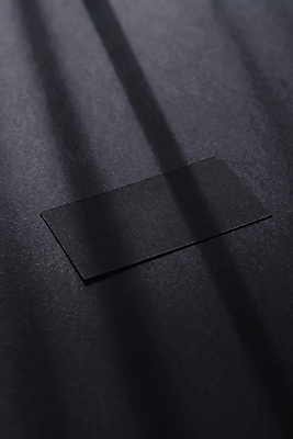 포토 JPG 해외이미지 종이 검은배경 프레임 실내 그림자 사람없음 해외포토 백그라운드 내부 검은색 파일형식