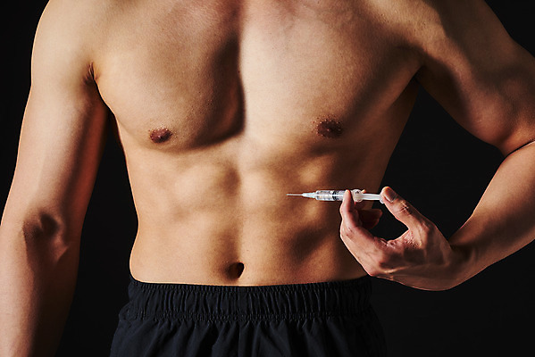 포토 JPG 스튜디오촬영 남자 검은배경 근육 운동선수 실내 주사기 한명 들기 상반신 20대 성인 앞모습 한국인 보디빌더 복근 불법 약물오남용 약물중독 의료성형뷰티 성인남자한명만 도핑 스테로이드 국내포토 1 스포츠 뷰포인트 백그라운드 의료기기 모션 사람 동양인 청년 내부 약 검은색 범죄 보디빌딩 중독 남자한명만 성인남자만 파일형식