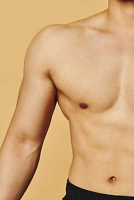 포토 JPG 스튜디오촬영 남자 포즈 근육 운동선수 실내 한명 상반신 20대 성인 앞모습 한국인 보디빌더 의료성형뷰티 성인남자한명만 갈색배경 국내포토 1 스포츠 뷰포인트 백그라운드 사람 동양인 청년 내부 갈색 보디빌딩 남자한명만 성인남자만 파일형식