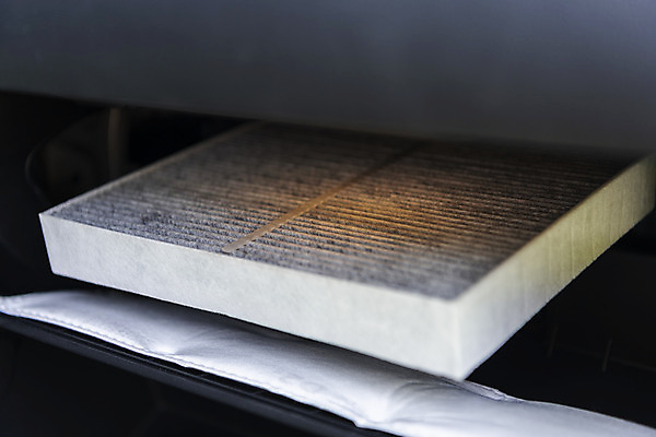 포토 JPG 자동차 실내 관리 사람없음 지저분함 청소 에어컨 먼지 차량내부 차량점검 필터 국내포토 육상교통 내부 가전제품 감각 점검 파일형식