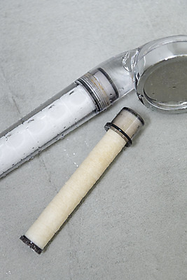 포토 JPG 바닥 실내 관리 사람없음 깨끗함 비교 지저분함 청소 부식 화장실 샤워기 교체 필터 국내포토 컨셉 내부 감각 파일형식