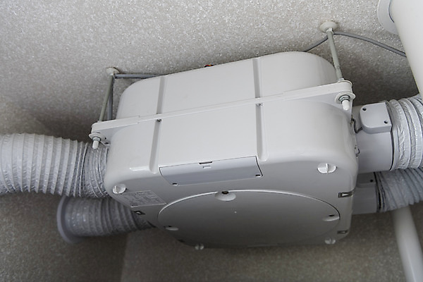 포토 JPG 아파트 실내 관리 사람없음 청소 천장 먼지 환풍기 필터 국내포토 주택 내부 장비 파일형식