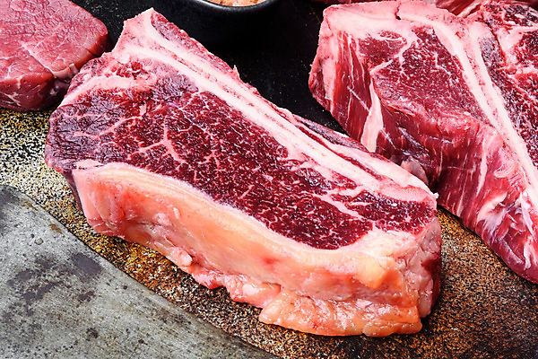 포토 JPG 해외이미지 회색배경 실내 근접촬영 사람없음 소고기 등심 티본스테이크 해외포토 뷰포인트 백그라운드 육류 스테이크 내부 회색 파일형식