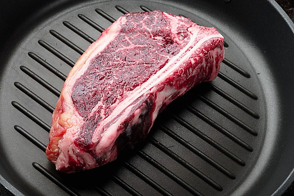 포토 JPG 해외이미지 검은배경 실내 사람없음 소고기 그릴 등심 해외포토 백그라운드 주방용품 육류 내부 검은색 파일형식