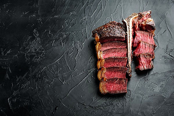 포토 JPG 해외이미지 검은배경 단면 비프스테이크 사람없음 소고기 슬라이스 티본스테이크 카피스페이스 해외포토 백그라운드 육류 스테이크 검은색 공백 파일형식