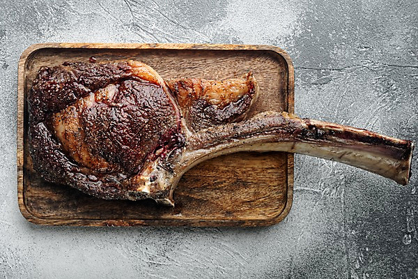 포토 JPG 해외이미지 회색배경 비프스테이크 사람없음 하이앵글 소고기 나무쟁반 토마호크 해외포토 뷰포인트 백그라운드 쟁반 육류 스테이크 목재 회색 파일형식