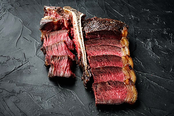 포토 JPG 해외이미지 검은배경 단면 비프스테이크 사람없음 소고기 슬라이스 티본스테이크 해외포토 백그라운드 육류 스테이크 검은색 파일형식