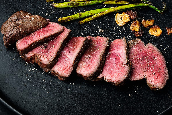 포토 JPG 해외이미지 접시 단면 마늘 비프스테이크 사람없음 소고기 아스파라거스 슬라이스 등심 해외포토 식기 채소 육류 스테이크 파일형식