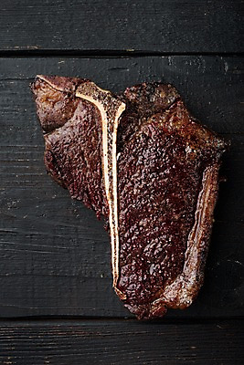 포토 JPG 해외이미지 검은배경 비프스테이크 사람없음 하이앵글 소고기 티본스테이크 해외포토 뷰포인트 백그라운드 육류 스테이크 검은색 파일형식