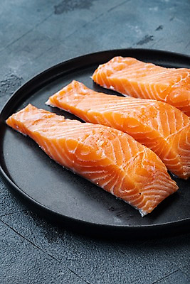 포토 JPG 해외이미지 접시 회색배경 실내 사람없음 신선 연어 해외포토 식기 백그라운드 어류 내부 회색 파일형식