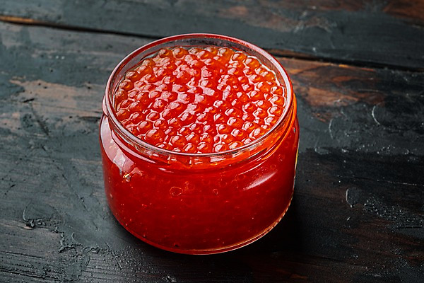 포토 JPG 해외이미지 유리병 실내 사람없음 나무탁자 연어알 해외포토 탁자 병_용기 내부 알 파일형식