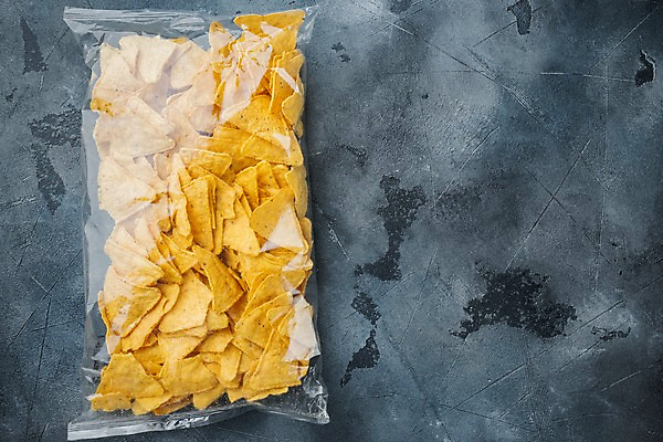 포토 JPG 해외이미지 회색배경 실내 사람없음 패키지 멕시코음식 나초 한봉지 카피스페이스 해외포토 1 음식 백그라운드 서양음식 내부 공백 회색 파일형식