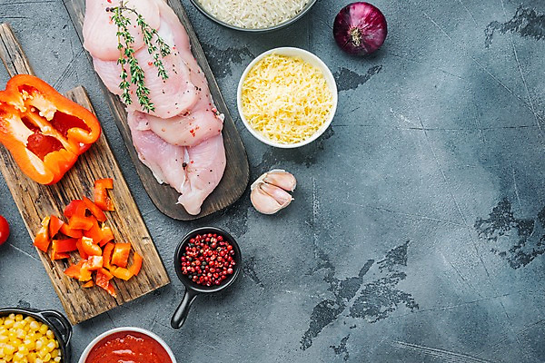 포토 JPG 해외이미지 식재료 회색배경 치즈 파프리카 실내 마늘 생고기 사람없음 닭고기 준비 날것 멕시코음식 타코 나무도마 통후추 카피스페이스 해외포토 백그라운드 채소 유제품 도마 서양음식 육류 내부 목재 공백 회색 후추 파일형식