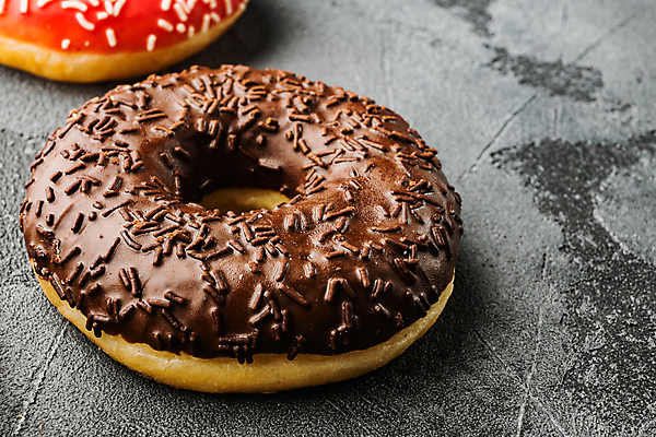 포토 JPG 해외이미지 회색배경 디저트 실내 사람없음 도넛 달콤 초코맛 해외포토 음식 백그라운드 내부 초콜릿 회색 맛 파일형식