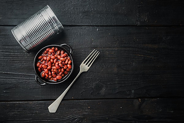 포토 JPG 해외이미지 그릇 포크 검은배경 콩 사람없음 캔 통조림 카피스페이스 비건 해외포토 식기 백그라운드 곡류 검은색 공백 채식주의자 파일형식