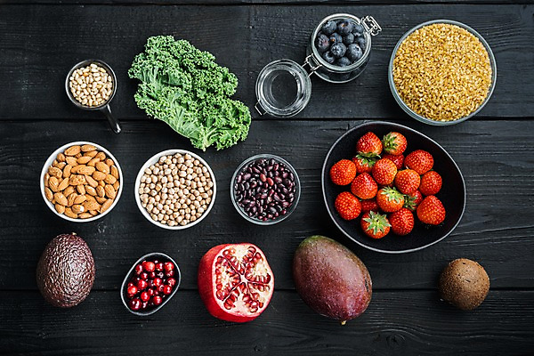 포토 JPG 해외이미지 채소 딸기 키위 사람없음 병 블루베리 아몬드 석류 아보카도 건강식 병아리콩 크랜베리 해외포토 식기 열매 음식 과일 콩 견과류 파일형식