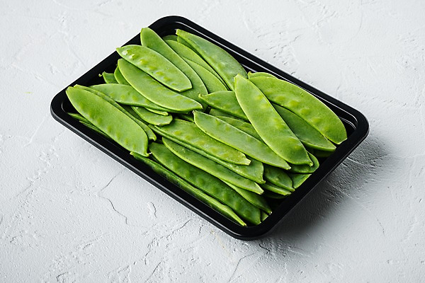 포토 JPG 해외이미지 그릇 사람없음 쌓기 흰배경 완두콩 꼬투리 카피스페이스 해외포토 식기 백그라운드 모션 콩 공백 흰색 파일형식