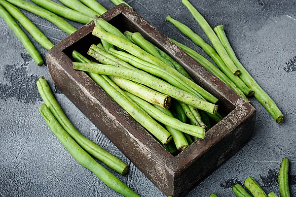 포토 JPG 해외이미지 회색배경 근접촬영 사람없음 쌓기 나무상자 다발 담기 콩깍지 강낭콩 해외포토 뷰포인트 백그라운드 모션 콩 상자 회색 파일형식