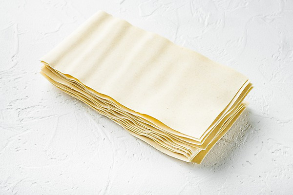 포토 JPG 해외이미지 식재료 실내 사람없음 쌓기 흰배경 라자냐 해외포토 백그라운드 모션 내부 흰색 이탈리아음식 파일형식