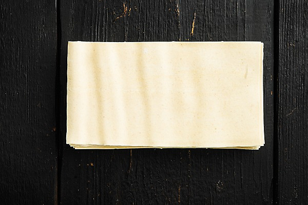 포토 JPG 해외이미지 식재료 검은배경 실내 사람없음 라자냐 나무배경 해외포토 백그라운드 내부 검은색 이탈리아음식 파일형식