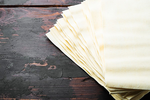 포토 JPG 해외이미지 식재료 실내 사람없음 쌓기 라자냐 카피스페이스 나무배경 해외포토 백그라운드 모션 내부 공백 이탈리아음식 파일형식