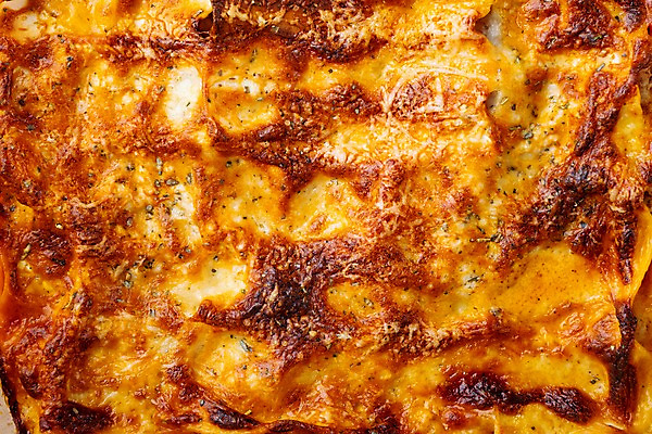 포토 JPG 해외이미지 표면 실내 근접촬영 사람없음 굽기 흰배경 라자냐 해외포토 뷰포인트 백그라운드 내부 흰색 이탈리아음식 구이 파일형식