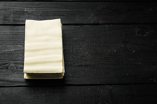 포토 JPG 해외이미지 식재료 검은배경 실내 사람없음 쌓기 라자냐 해외포토 백그라운드 모션 내부 검은색 이탈리아음식 파일형식