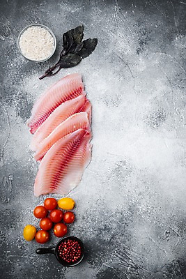 포토 JPG 해외이미지 방울토마토 회색배경 나뭇잎 실내 사람없음 하이앵글 생선회 쌀 신선 허브 준비 날것 통후추 틸라피아 카피스페이스 해외포토 식물 뷰포인트 백그라운드 잎 토마토 곡류 내부 공백 회색 회 민물고기 후추 파일형식