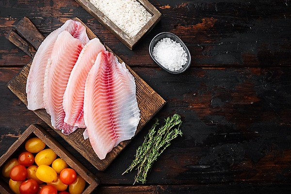 포토 JPG 해외이미지 방울토마토 실내 사람없음 하이앵글 생선회 쌀 신선 나무상자 허브 준비 날것 소금 나무도마 틸라피아 카피스페이스 나무배경 해외포토 식물 뷰포인트 백그라운드 토마토 곡류 도마 내부 목재 상자 공백 회 민물고기 파일형식