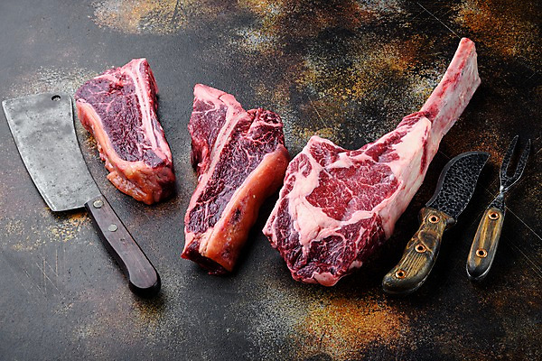 포토 JPG 해외이미지 포크 식재료 실내 종류 생고기 사람없음 소고기 칼 고기포크 티본스테이크 토마호크 해외포토 식기 육류 스테이크 내부 파일형식