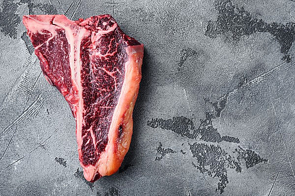 포토 JPG 해외이미지 식재료 회색배경 실내 생고기 사람없음 소고기 티본스테이크 카피스페이스 해외포토 백그라운드 육류 스테이크 내부 공백 회색 파일형식